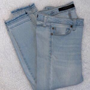 Liverpool Distressed Skinny Jean Women's Size 6/28
